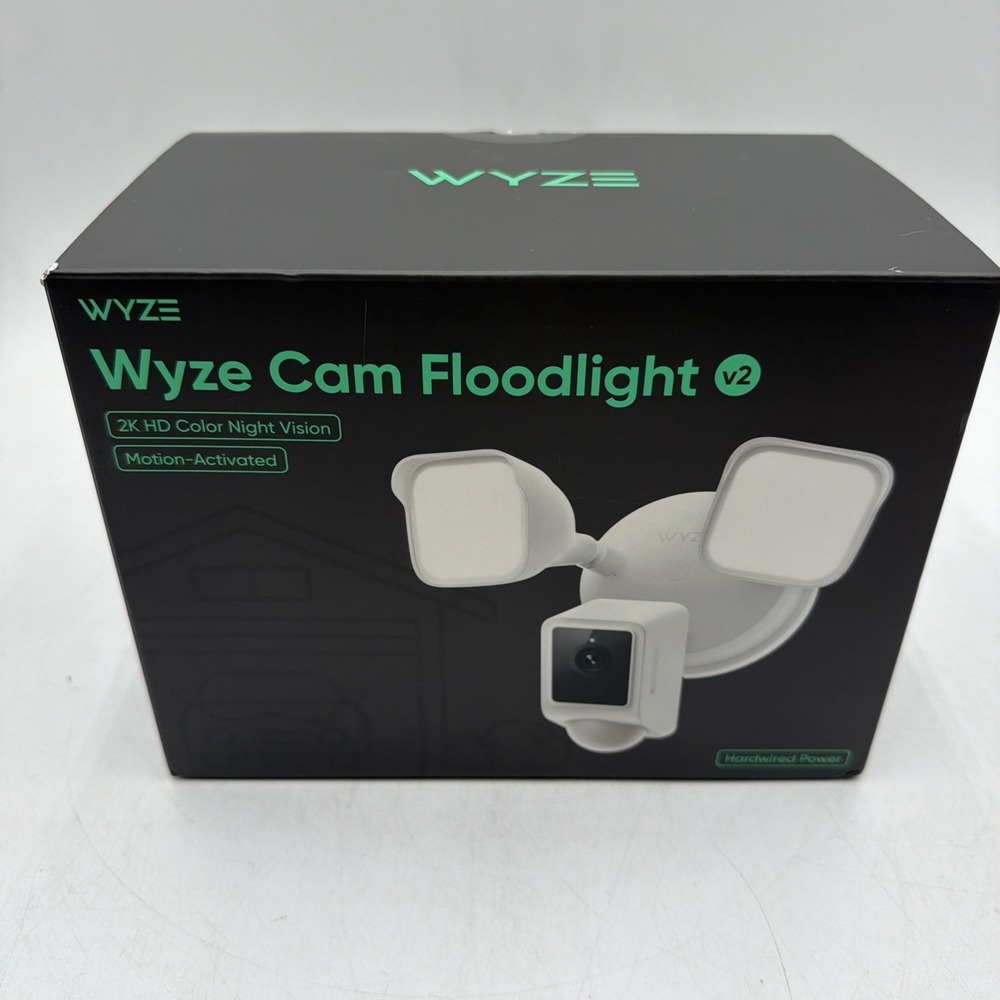 Wyze Cam Floodlight V2 Motion-Activated 2K HD Color Night Vision Camera